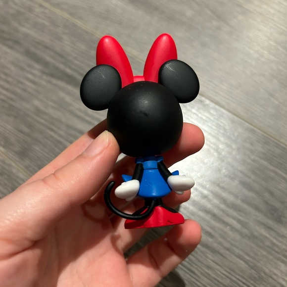 Vinyl minnie mouse figure - Picture 3 of 5